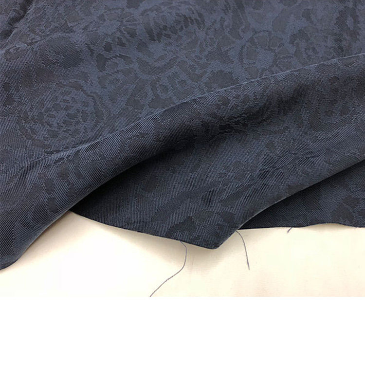 进口立体提花服装纯棉布料
