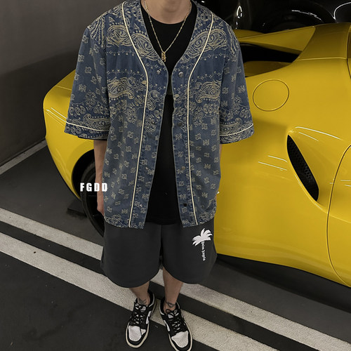 AMIR1王一博同款腰果花刺绣圆领纽扣牛仔短袖道袍开衫男高街衬衫