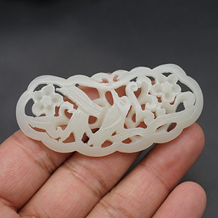 和田玉喜上眉梢吊坠挂件青白玉拉丝镂空雕刻喜鹊梅花玉佩玉坠颈饰