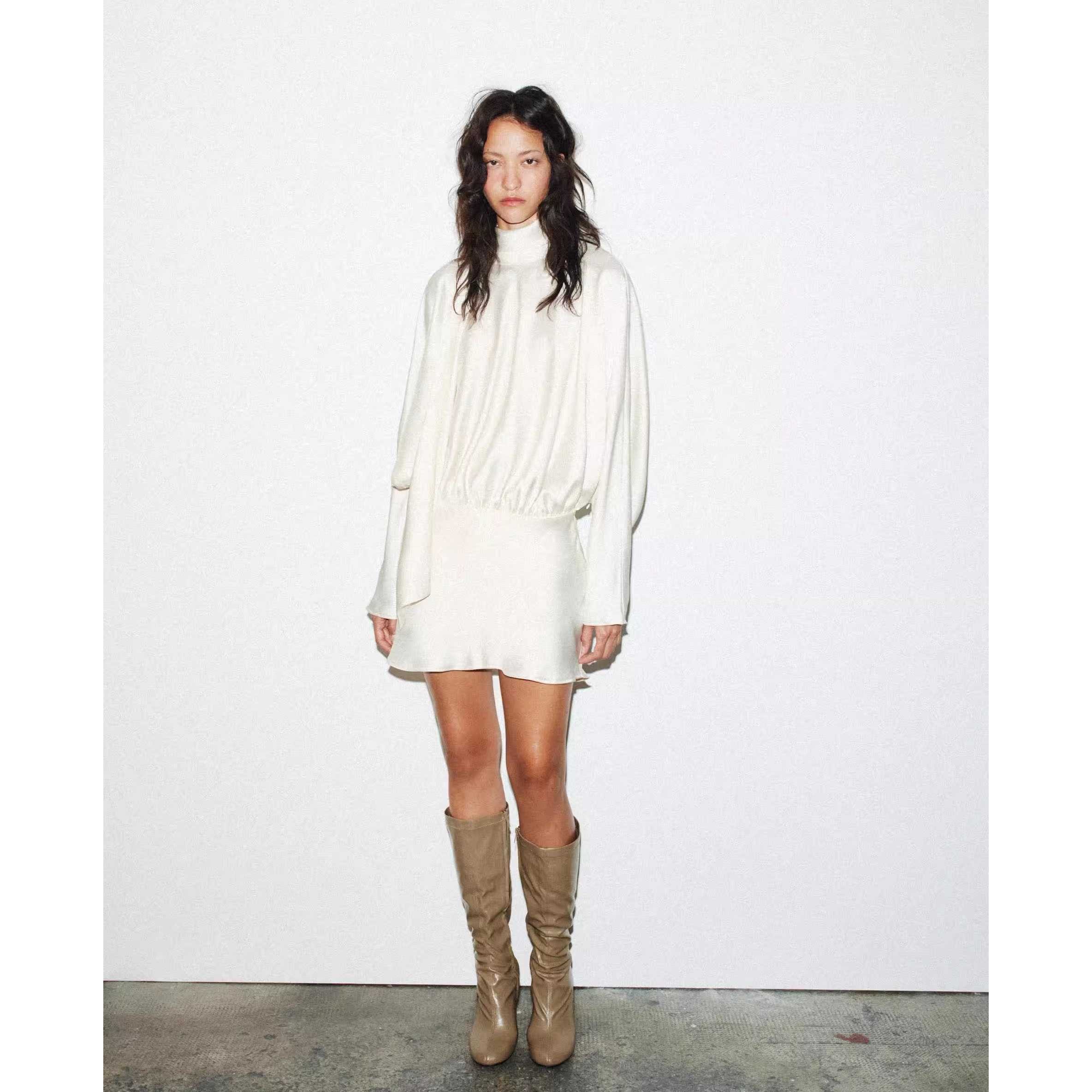 专柜同款定制 2025秋季新品女装基础款丝缎质感围巾连衣裙4661215