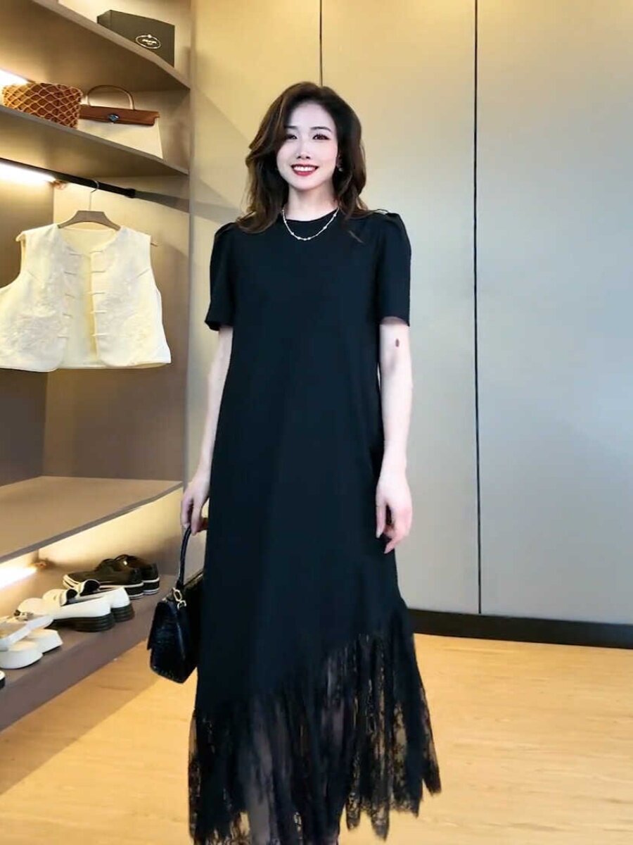 살을 덮어 날씬해 보이는 프렌치 레이스 스플리싱 루즈 블랙 드레스 여성을 위한 다재다능한 블랙 드레스 2024 여름 신작 캐주얼 롱 드레스