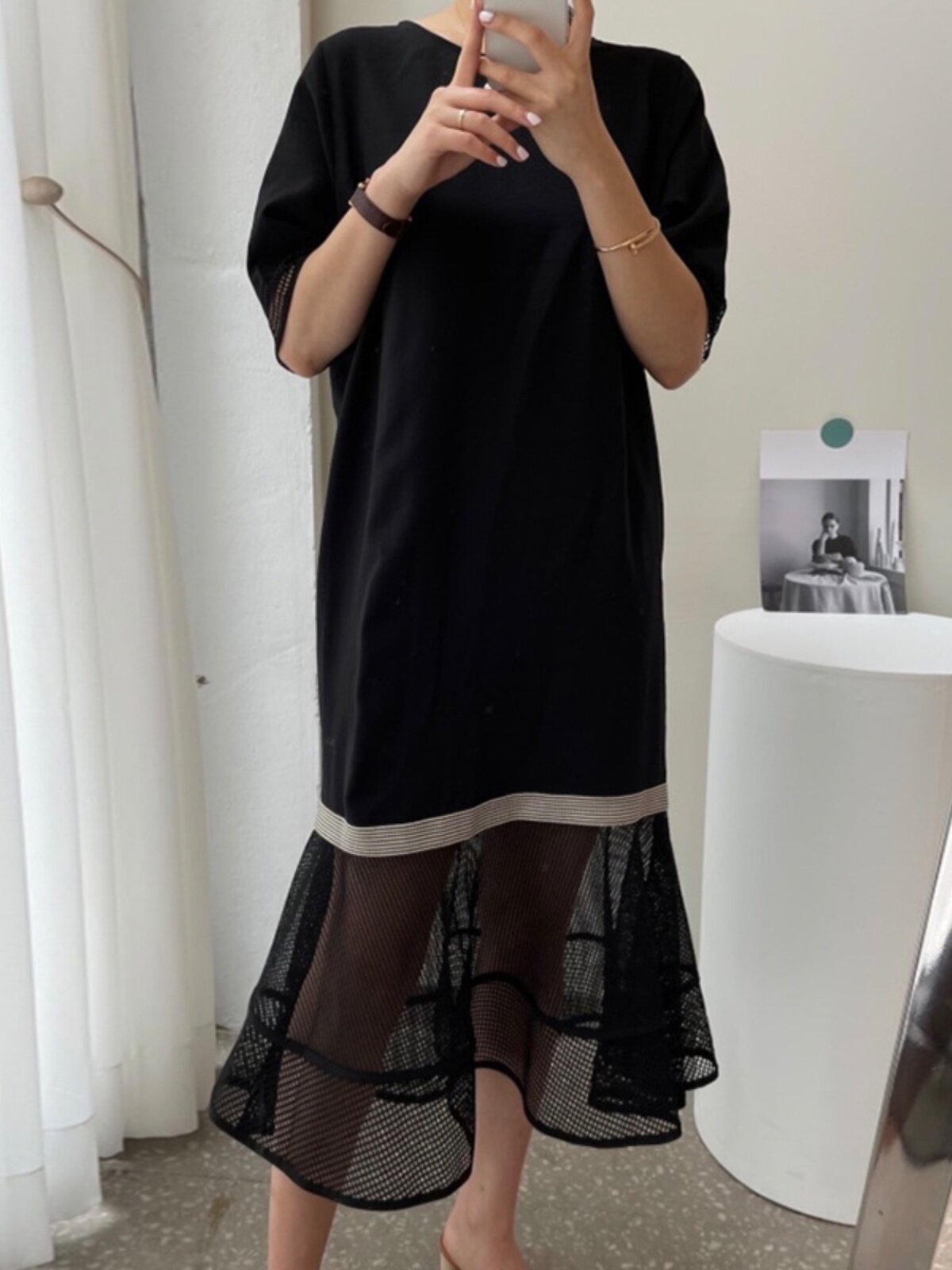 유럽 ??여름 새 스타일 라운드 넥 반팔 루즈하고 슬림한 무릎 위 스플라이스 더블 레이어 메쉬 피쉬테일 트림 중간 길이 드레스