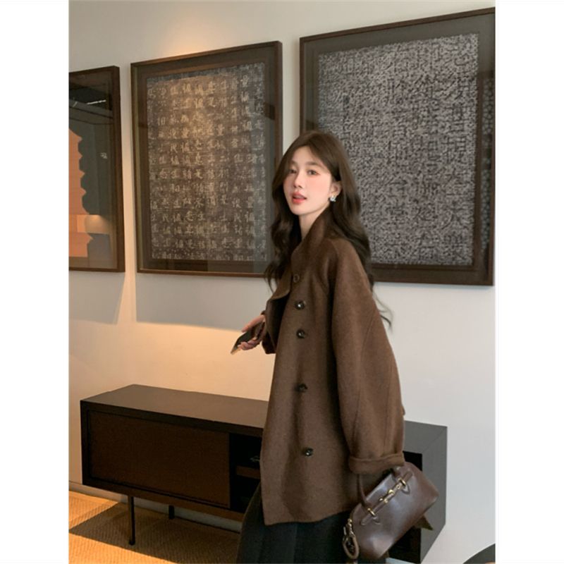 2025秋冬新款设计感英伦风呢子大衣女韩系拉美德气质短款毛呢外套
