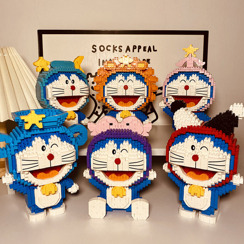 哆啦A梦十二星座积木女拼装玩具