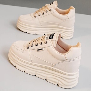 真皮内增高板鞋女2024新款秋季厚底小个子爆款百搭休闲轻便小白鞋