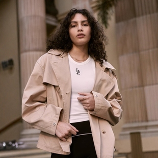 LJC系列LornaJane运动罩衫外套风衣连帽TRENCH瑜伽休闲网球女LJ