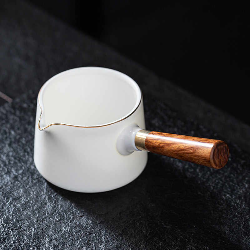 羊脂玉白瓷公道杯实木侧把大号功道杯陶瓷分茶器公平杯倒茶器茶海,餐饮具,公道杯,淘宝优惠券,粉丝福利购,淘宝优惠卷