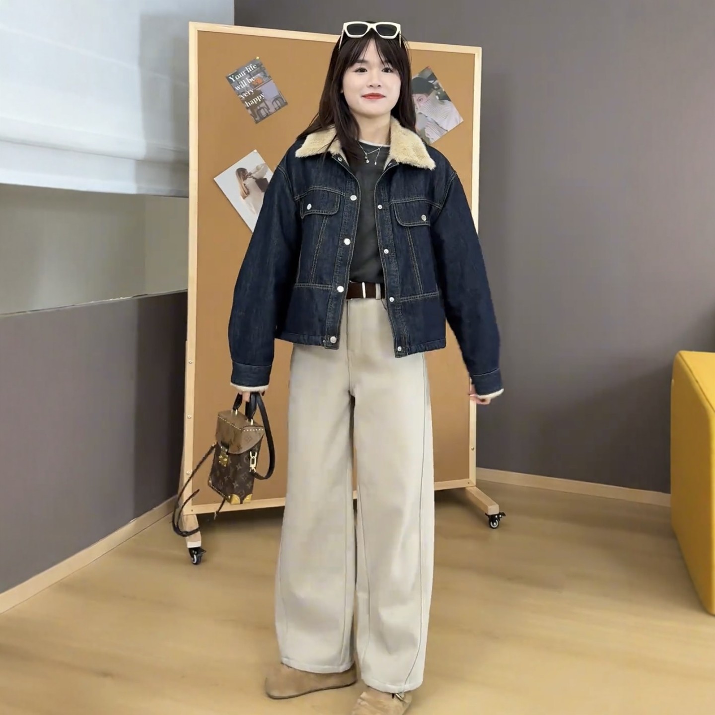 爆款高级感加绒牛仔短外套女2025冬季超好看时尚休闲加厚棉服上衣,女装/女士精品,短外套,淘宝优惠券,粉丝福利购,淘宝优惠卷