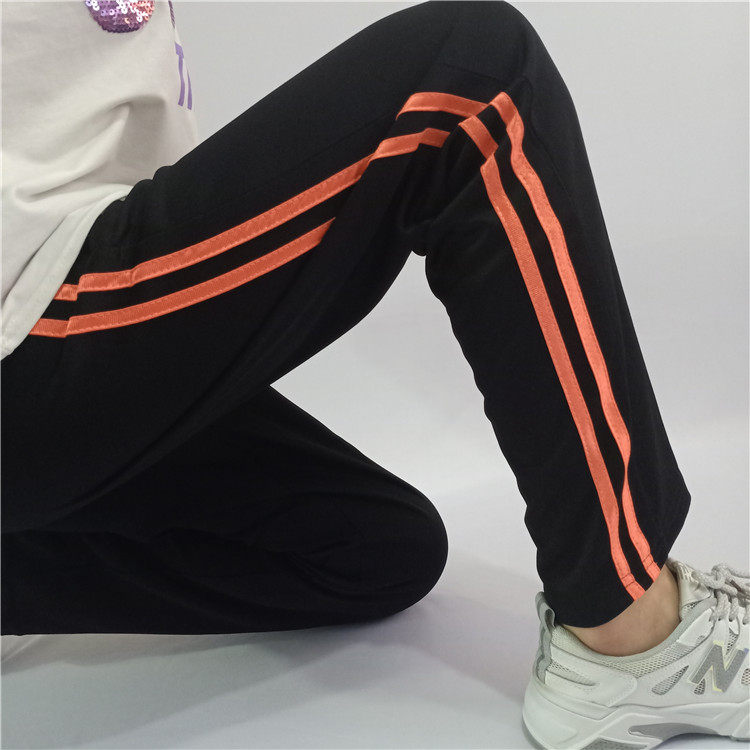 直筒宽松小学生黑色校服裤子