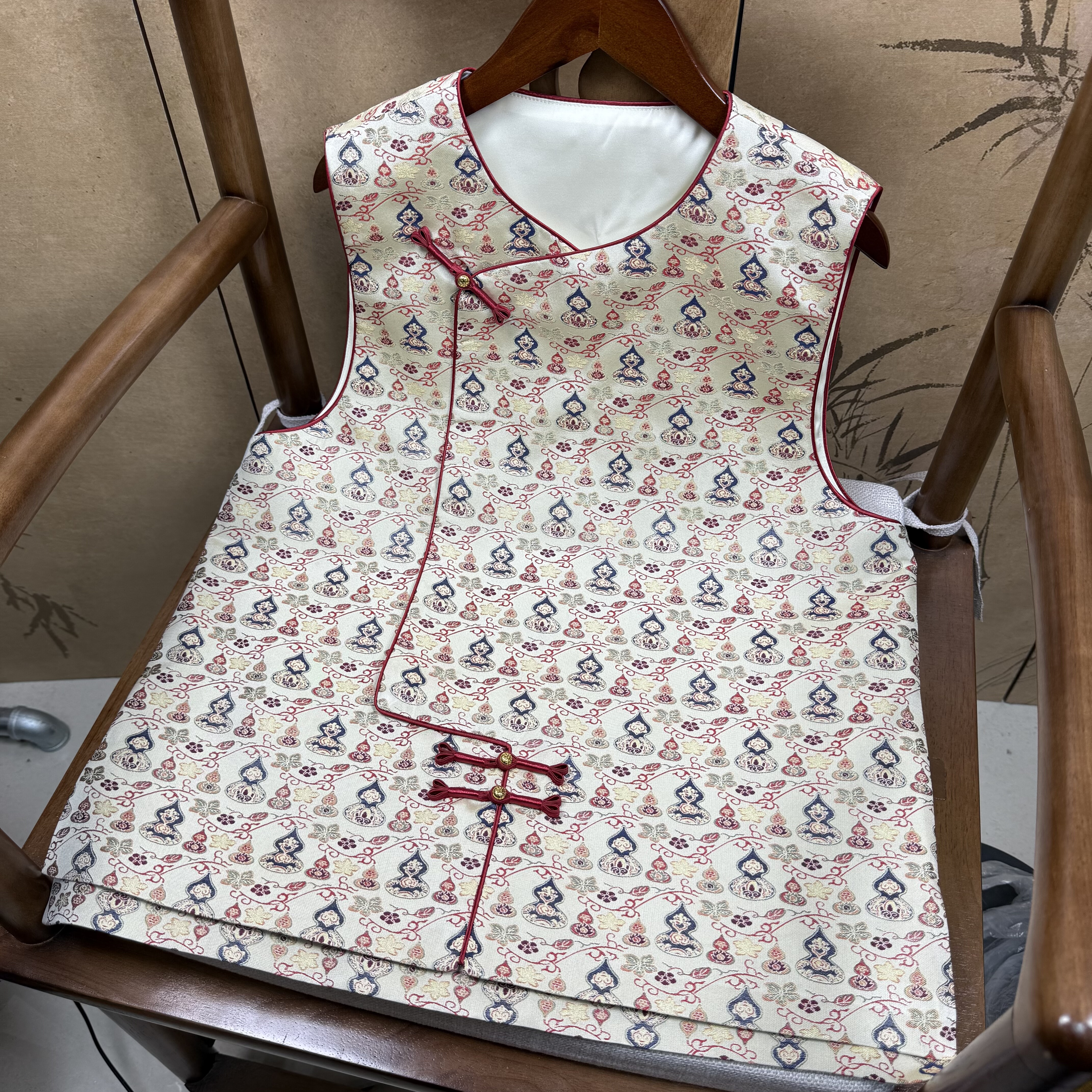 三马宋锦100%桑蚕丝40姆米四重维藤花葫芦织金马甲新中式国风马甲