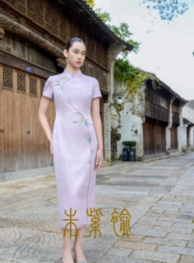 朱紫褕170265高端高贵三醋酸刺绣后开叉旗袍高贵大红色旗袍