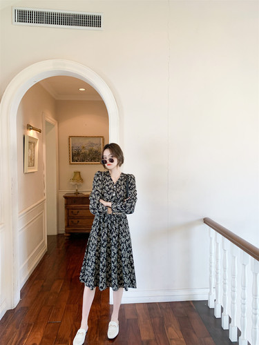 紫美衣网红实拍店 ZMYWHSPD8059 紫美衣网红实拍店 ZMYWHSPD8059