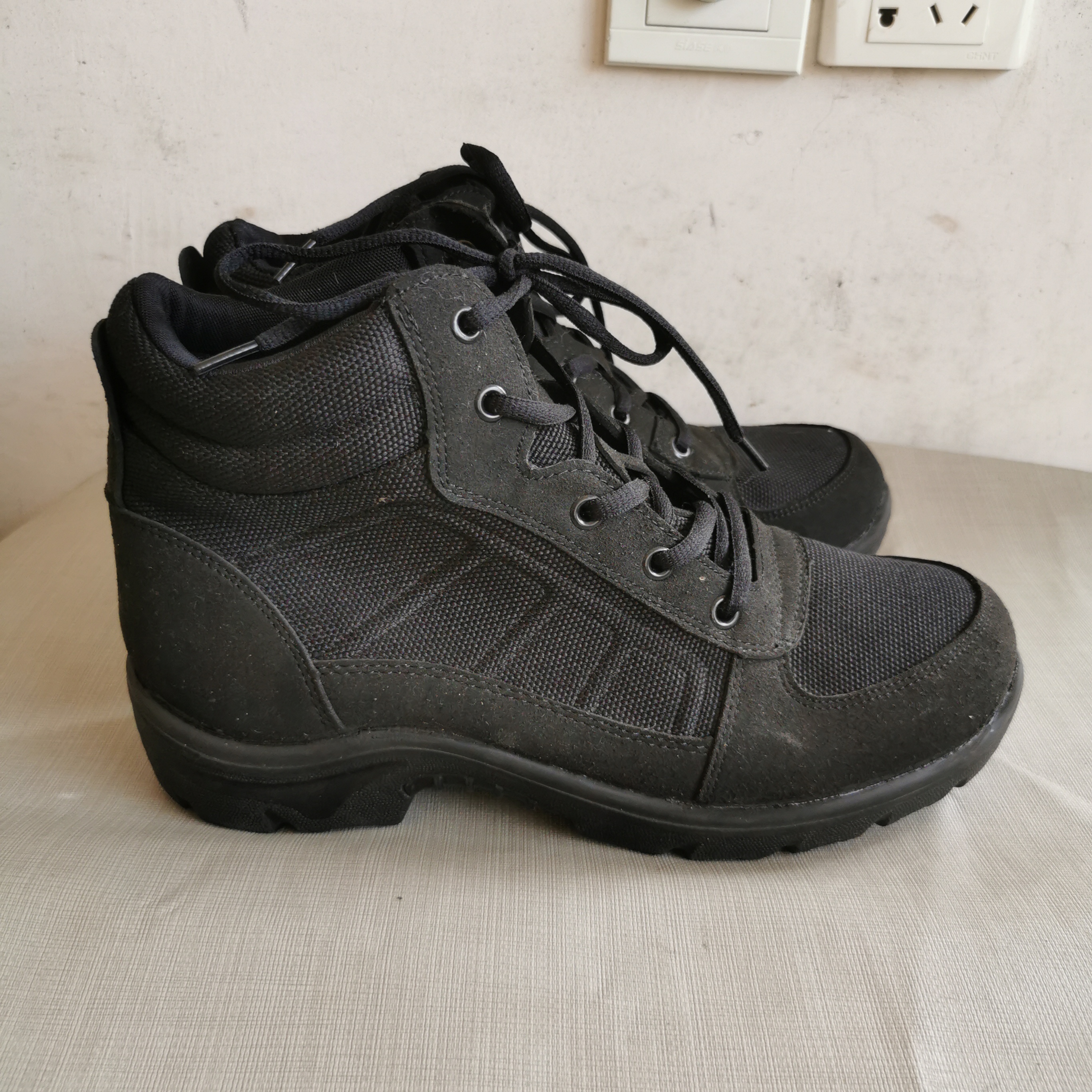 瑕疵处理际华3514库存轻便防寒棉鞋男式冬季高帮防滑加绒保暖棉靴