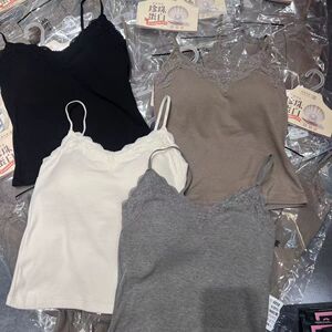 枫之欣6858磨毛蕾丝边吊带背心女内搭V领无袖外穿性感美背上衣潮