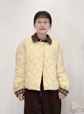可路莎专柜257416冬季拼接灯芯绒翻领薄款短款巴恩风羽绒服女