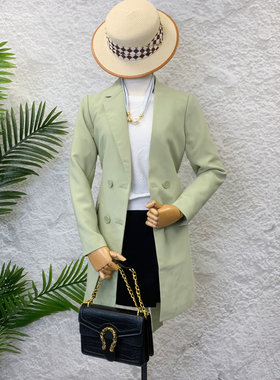 可路莎春秋新款女装时尚设计师双排扣中长西服风衣外套201029