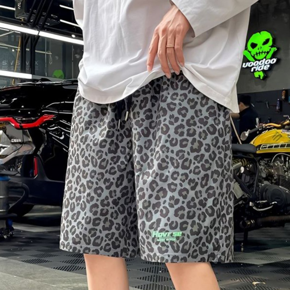 夏季大码200斤豹纹印花短裤男潮沙滩裤新款薄款港风复古五分中裤