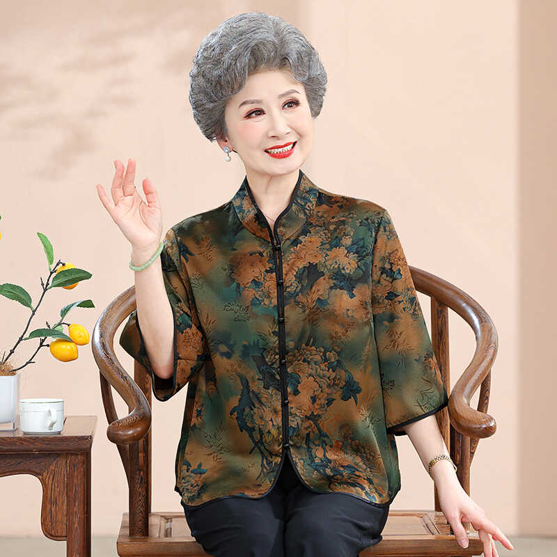 奶奶夏装2024新款衬衫女中老年人妈妈春夏季中国风老人香云纱小衫