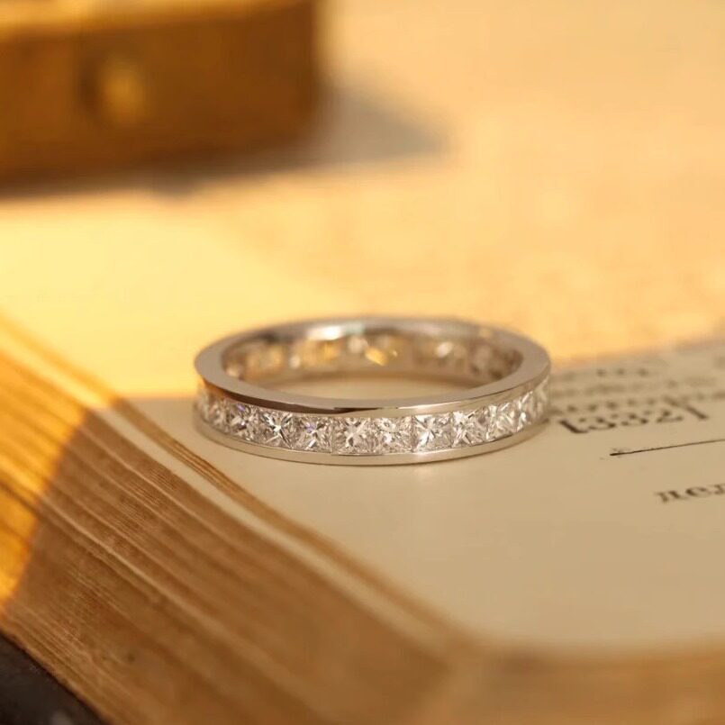 S925莫桑石戒指公主方排戒男女情侣款钻戒镀银指环情人节礼物