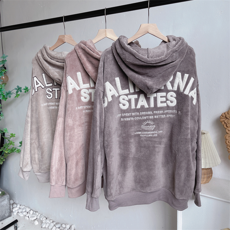 日单 毛绒绒 重工刺绣字母 连帽 宽松 卫衣 款一