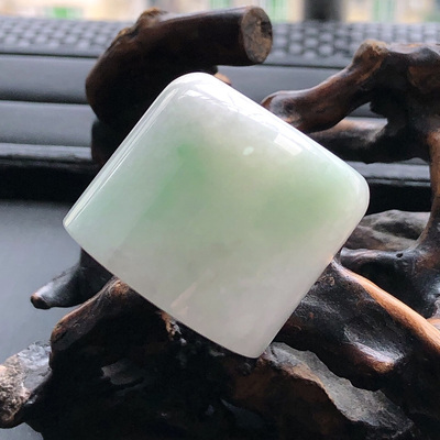 缅甸天然翡翠A货圈口20.8mm扳指