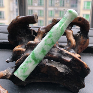 自然光实物拍摄/缅甸天然翡翠A货飘绿花烟嘴25.71g烟管带证书老坑