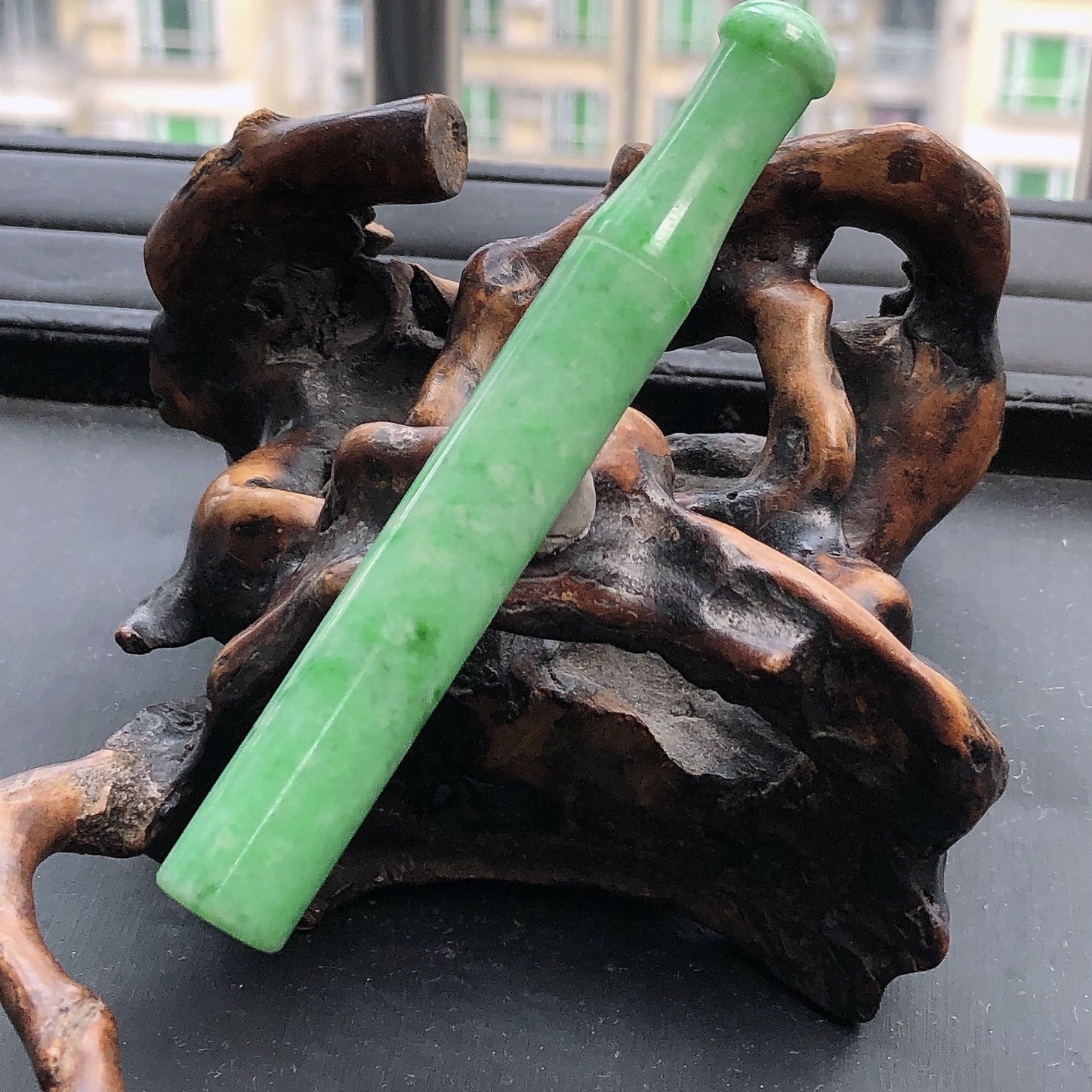 缅甸天然翡翠A货满绿素面烟嘴
