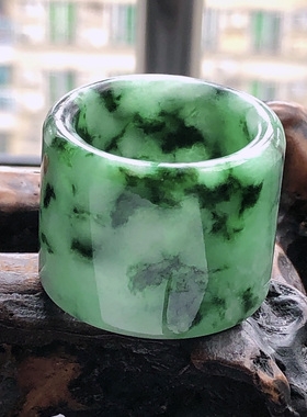 自然光实物拍摄/缅甸天然翡翠A货圈口22.5mm30号扳指/戒指29.60g