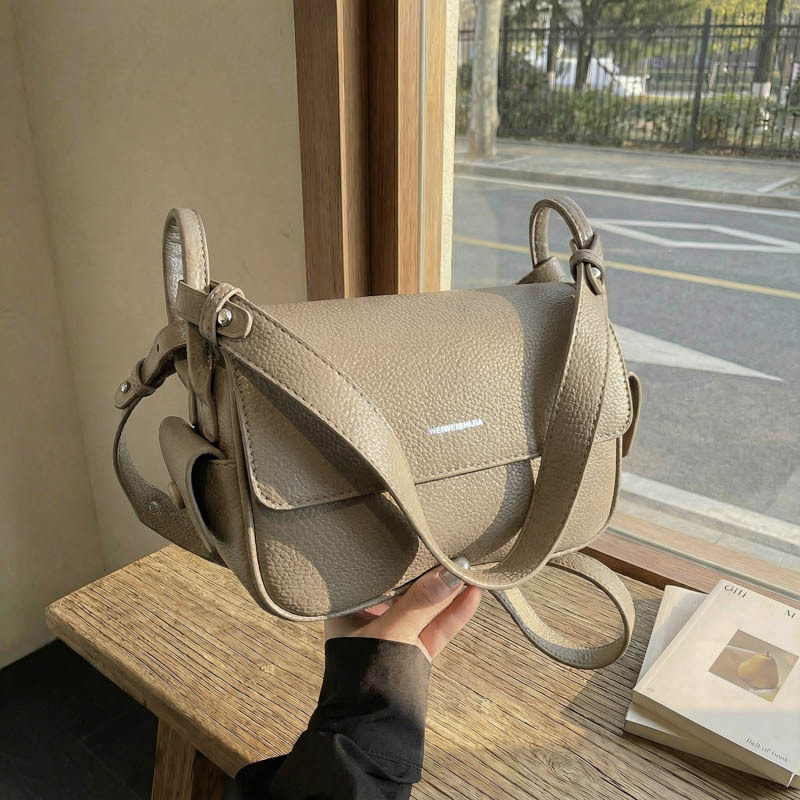 新品小众设计时尚百搭通勤包2026春季单肩斜挎小方包腋下包女,箱包皮具/热销女包/男包,通用款女包,淘宝优惠券,粉丝福利购,淘宝优惠卷