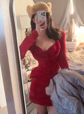 图图小有名气的红色套装女春季新款法式高级感收腰显瘦包臀短裙子