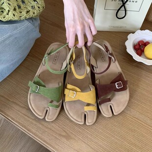女平底真皮套趾罗马鞋 韩系复古皮带扣勃肯分趾凉鞋 新款 BUGUWU夏季