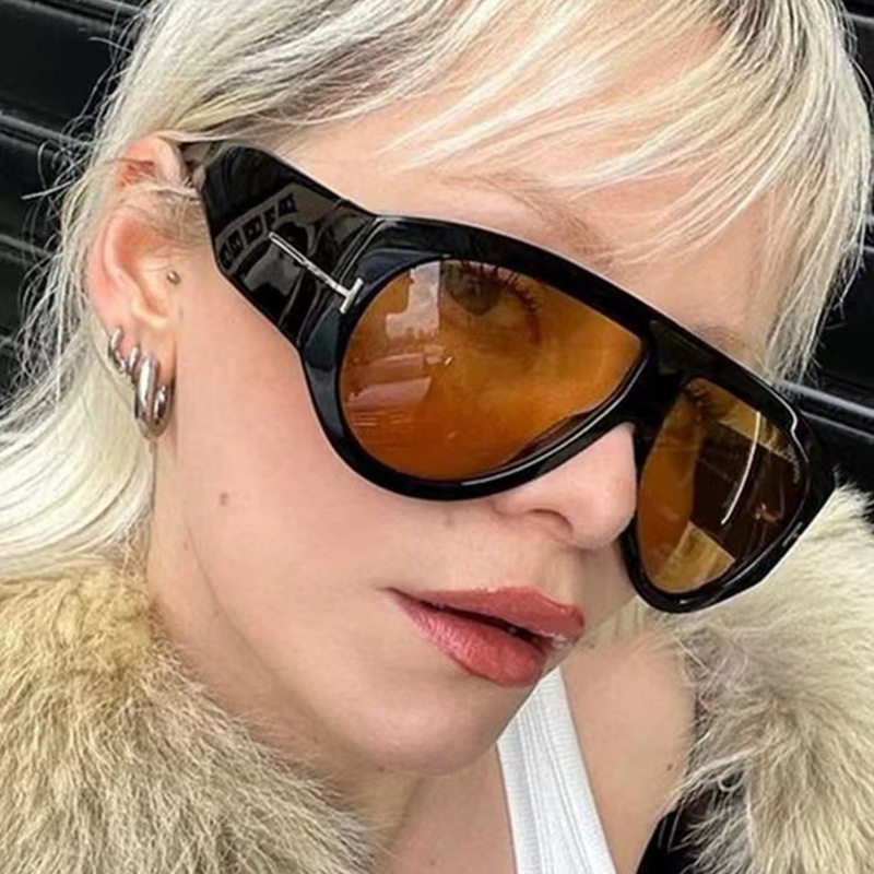 新款时尚显瘦太阳眼镜海洋片男女个性潮人T字墨镜欧美大框蛤蟆镜