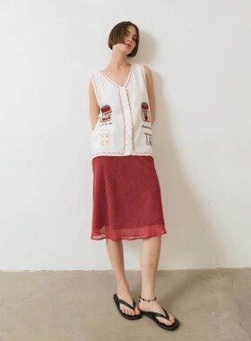 泰国潮牌 pickle projects 早春西红柿刺绣亚麻马甲 虞书欣同款