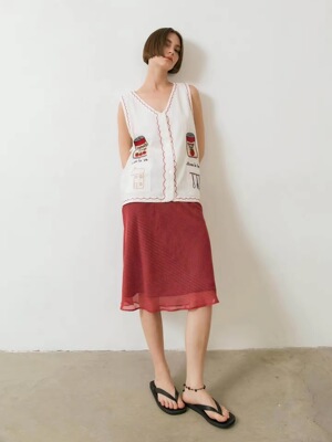 早春西红柿刺绣亚麻马甲虞书欣款