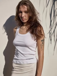 背心 白色宽肩带显胸型修身 泰国潮牌 imnotamorningperson