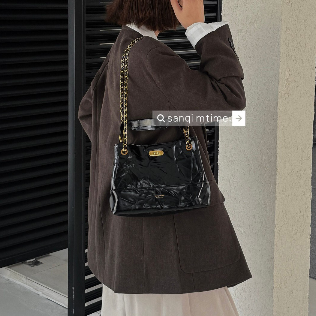 大容量通勤褶皱链条包女2026新款漆皮手提包百搭时尚单肩斜挎包包