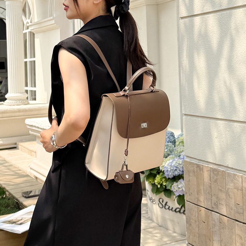 大容量休闲手提双肩包女2025新款高级感小众背包通勤旅行包单肩包