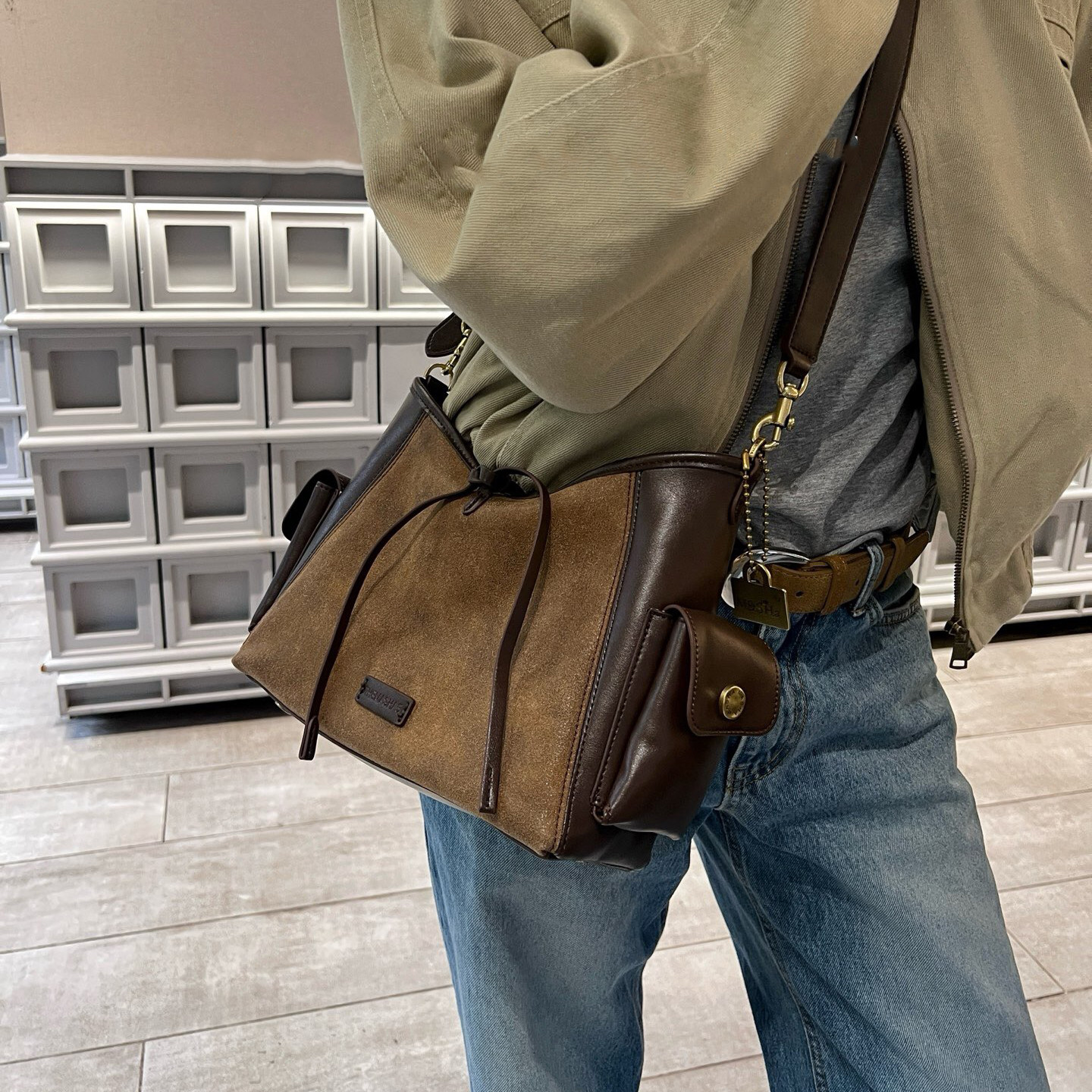 复古磨砂托特包女2025新款大容量通勤单肩斜挎包高级感小众腋下包