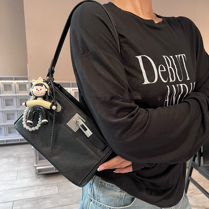 高级感小众通勤凯莉包女2025新款时尚复古腋下包百搭单肩斜挎包包