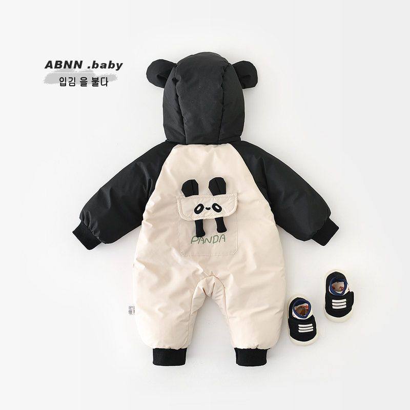 婴儿加绒加厚棉服男宝宝冬季新款爬服新生儿卡通大熊猫连帽连体衣