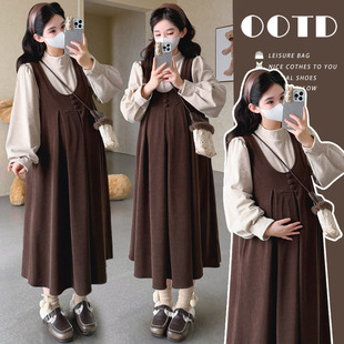 大货 冬季新款加绒打底衫+灯芯绒背带裙两件套孕妇装宽松大码