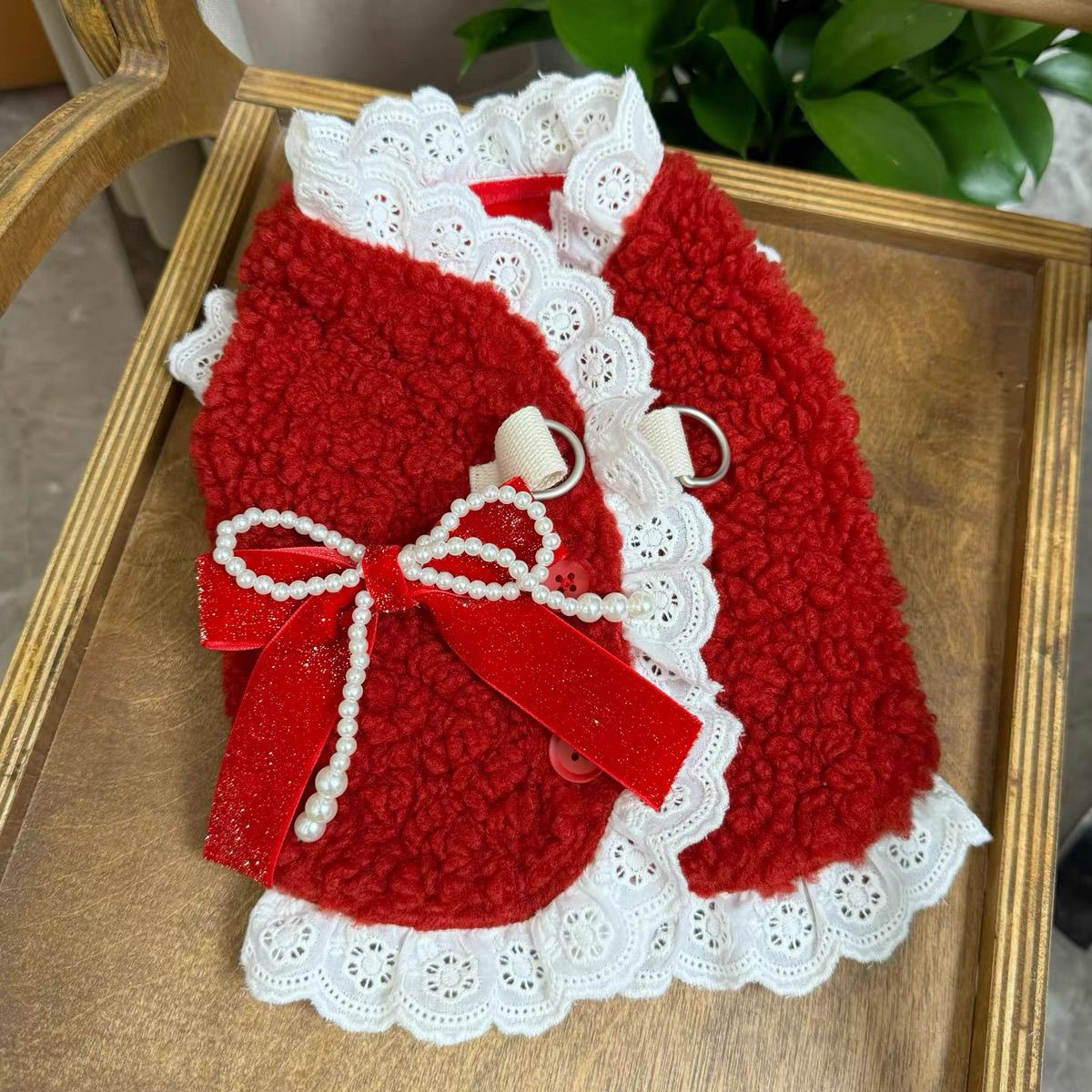 宠物红色衣服秋冬新款可牵引新年马甲服饰小狗狗猫咪过年装外套