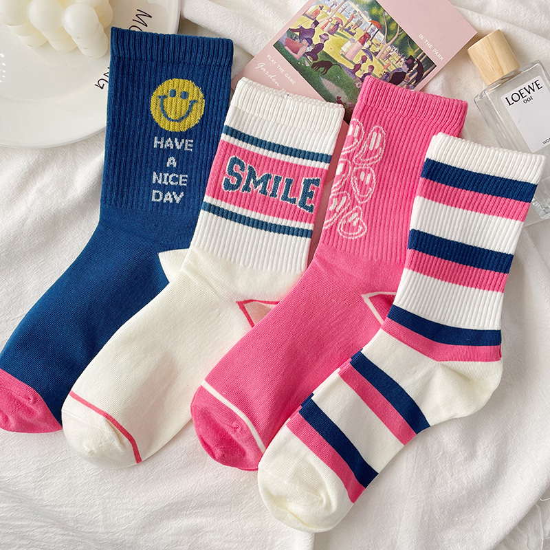 运动女精梳棉刺绣中筒袜不臭脚