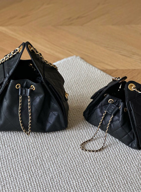 小香风25c抽绳水桶包女鱼子酱链条包包大容量真皮单肩腋下托特包