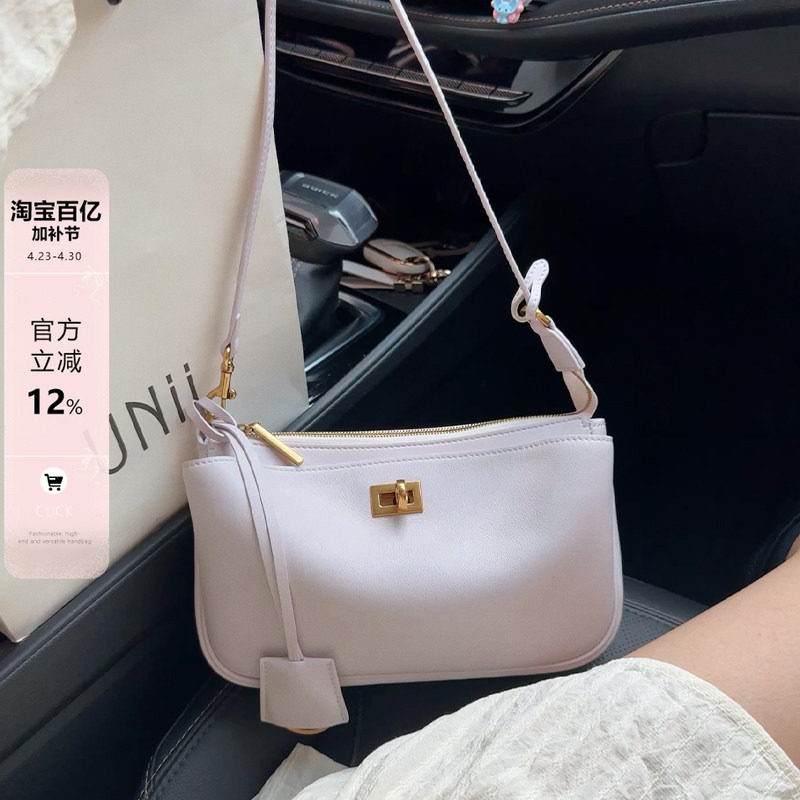 2026新款真皮腋下包包女高级感锁扣小方包迷你百搭单肩斜挎法棍包