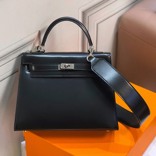 box皮宽肩带小方包包女大容量手提包2026春夏真皮百搭单肩斜挎包