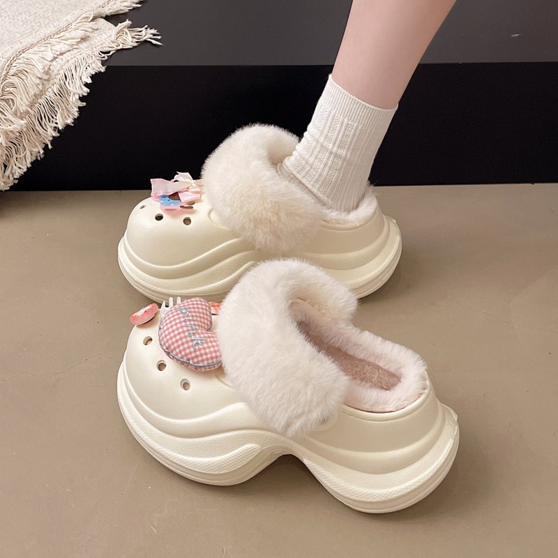 萌系可爱个性小狗加绒洞洞鞋女冬季外穿小个子厚底增高防滑棉拖鞋
