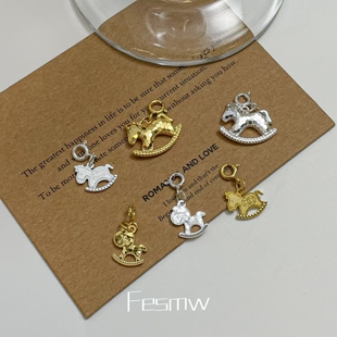 S925纯银生肖马吊坠项链小众设计银饰挂件碎冰冰木马饰品配饰配件