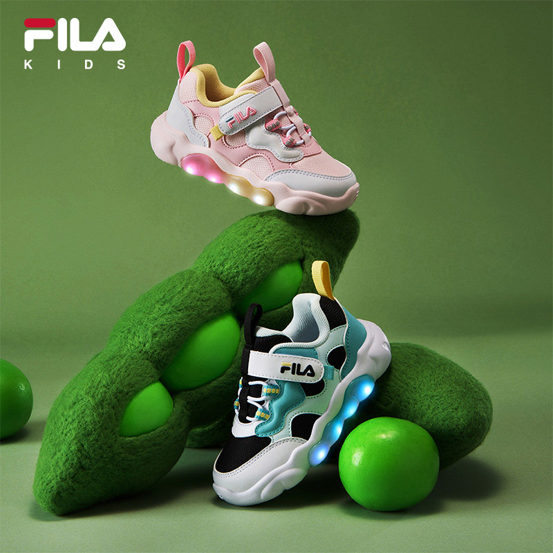 FILA斐乐儿童童鞋综训鞋2025年冬季新款男女小童闪灯抗菌运动鞋子