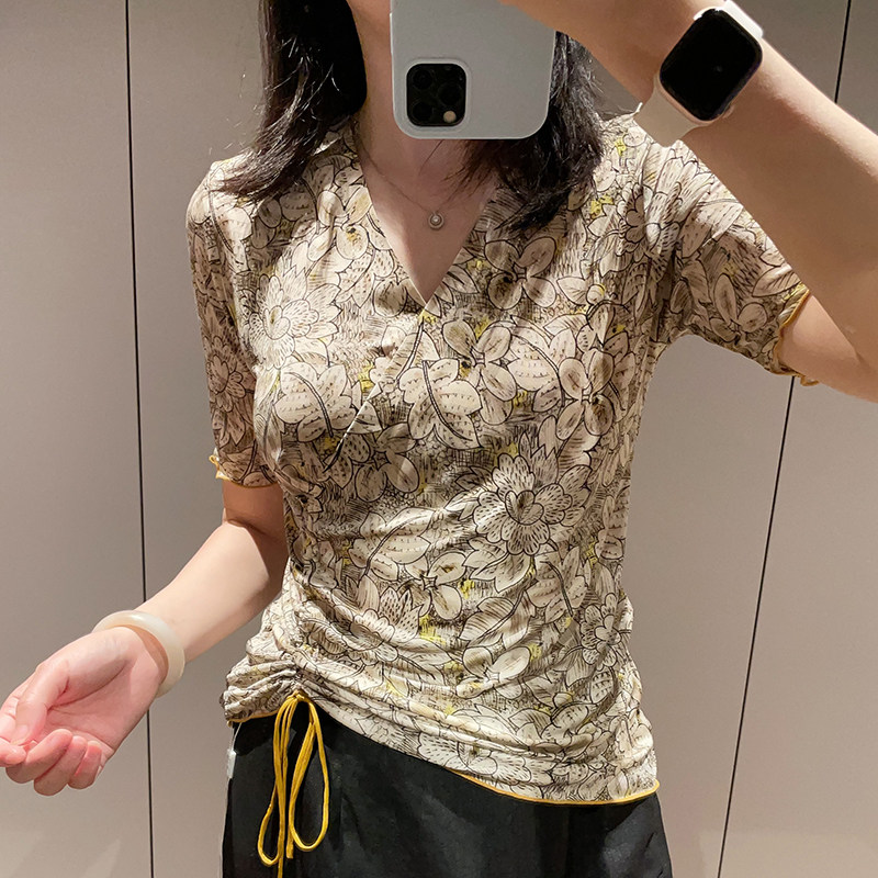 交叉V领真丝针织短袖印花上衣